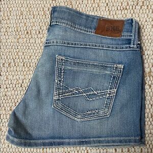 BKE Sabrina Classic Blue Denim Short